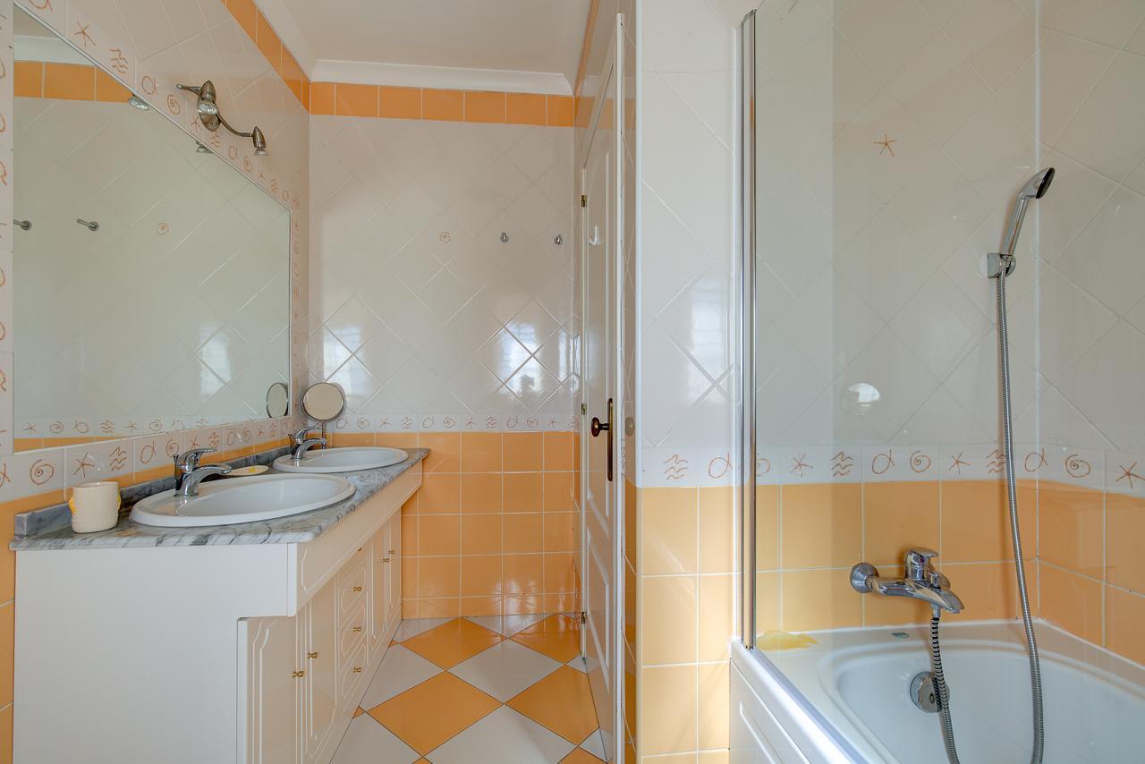 Altura Prime - 5 Suites, Private Pool And Parking, Walk To Beach Kültér fotó